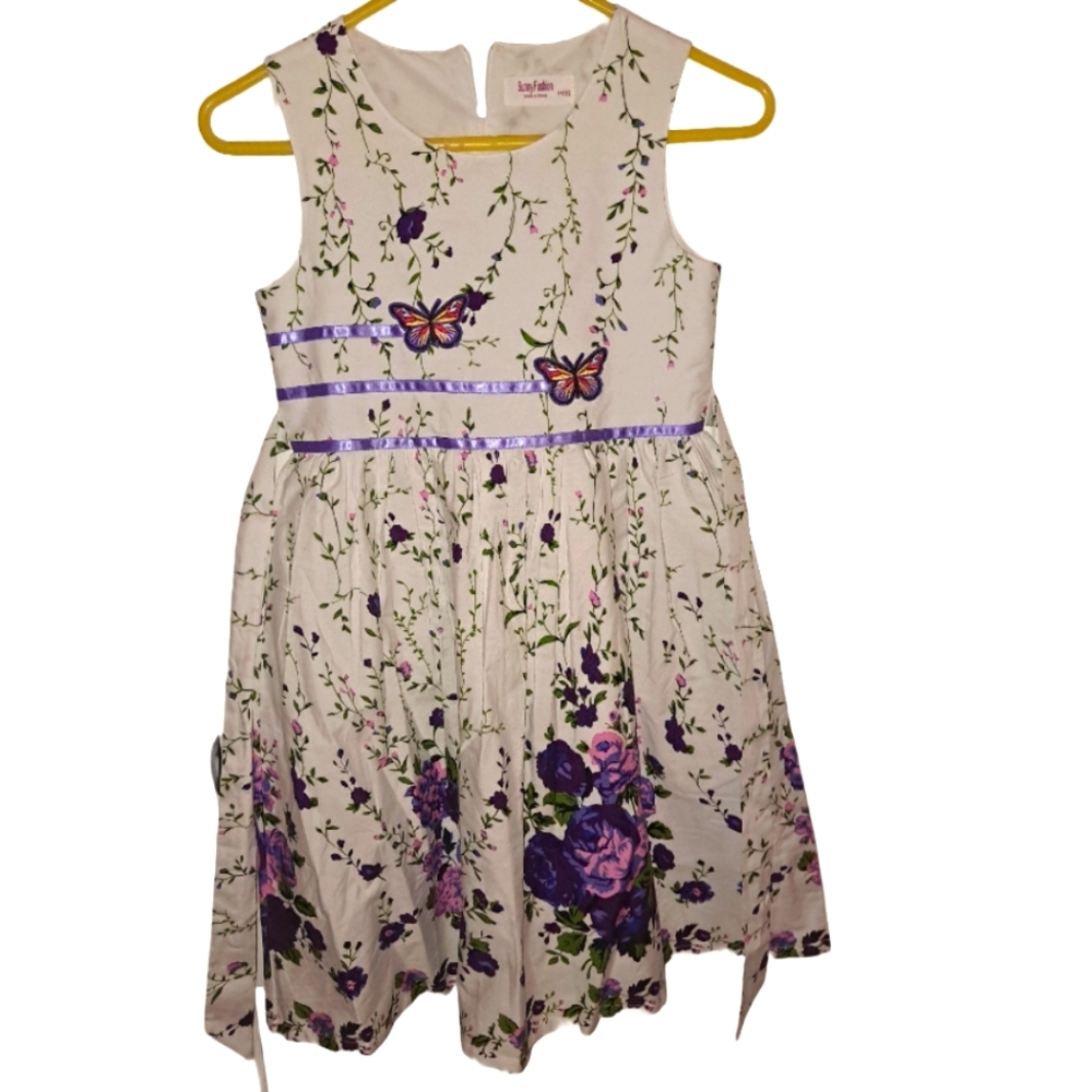 Girl's dress